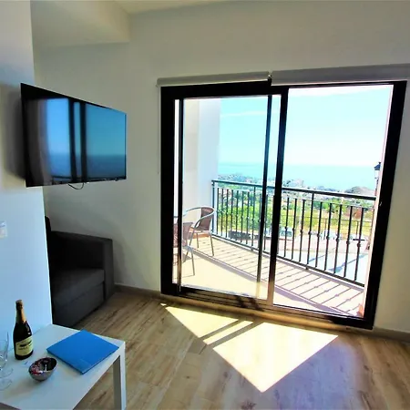 Apartamento Pueblo - Excelente Conexión Wifi - Piscina Abierta - Fantasticas Vistas - Parking Gratis