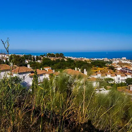 Pueblo - Excelente Conexión Wifi - Piscina Abierta - Fantasticas Vistas - Parking Gratis *